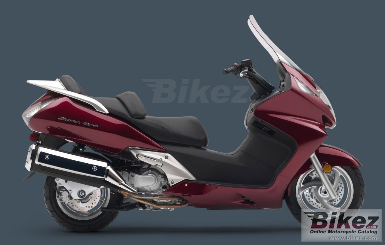 Big Honda silver wing abs picture and wallpaper from Bikez.com